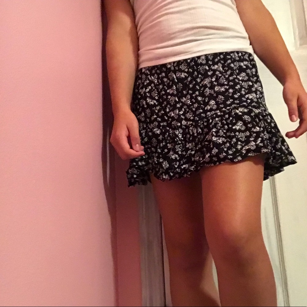 Black and White floral mini skirt